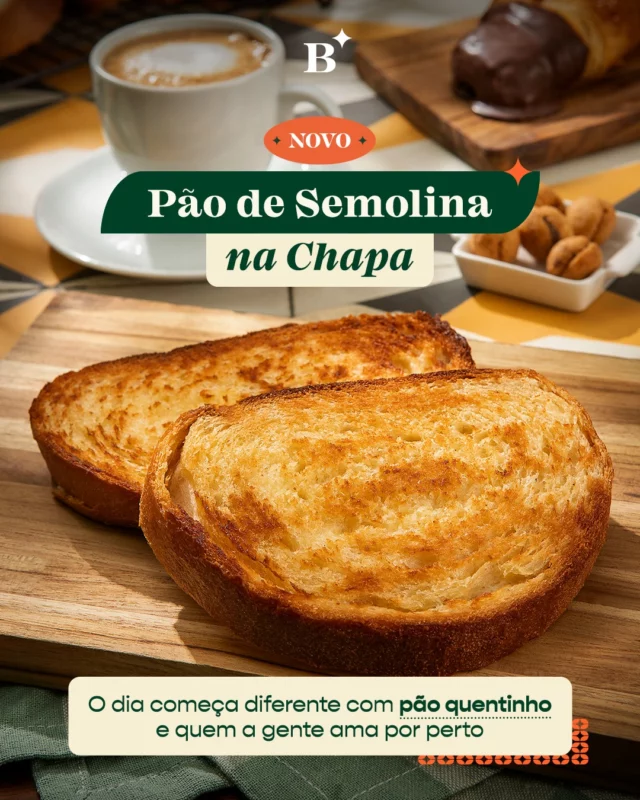 Tem novidade quentinha na Benjamin: nosso Pão de Semolina na Chapa chegou pra deixar sua manhã ainda mais especial.

Acordar sem pressa, mesa cheia, café coado na hora, cheiro bom espalhado pela casa. Tudo isso com risada solta e aquele aconchego que só um bom café da manhã oferece.

Aqui, cada detalhe é feito pensado pra transformar o seu dia com delícias saborosas.

#benjaminpadaria #padariasp #saopaulo #ifood #cafedamanha #brunch