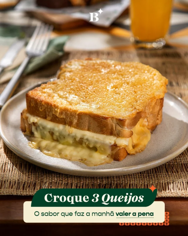 Nada combina mais com manhã sem relógio do que um Croque Benjamin. 

Aproveite nosso clássico Croque, versão Benjamin: pão macio, borda crocante e um trio de queijos. 

Experimente e conte pra gente se esse lanche não deixa qualquer um mais feliz.

#Benjamin #PadariaSP