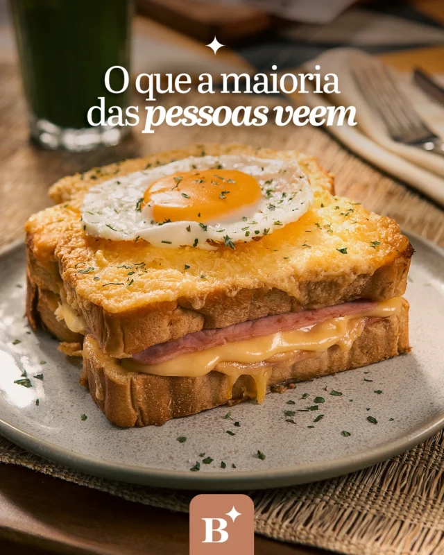 Todo mundo vê um lanche. Quem conhece, sabe do recheio no ponto, queijo derretendo e camadas irresistíveis de sabor.

Passa na Benjamin e experimenta.

#BenjaminAPadaria #PadariaSP #Croque #Cafe
