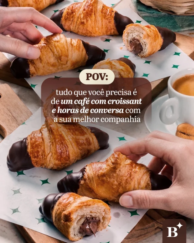 Um café, um croissant e tempo para conversar sem pressa.

Às vezes, é só isso que a tarde precisa para ficar mais gostosa. Na Benjamin, você encontra o cenário perfeito para dividir uma pausa, colocar o papo em dia e escolher suas delícias favoritas.

#BenjaminAPadaria #PadariaSP #Croissant #Café #Pausa