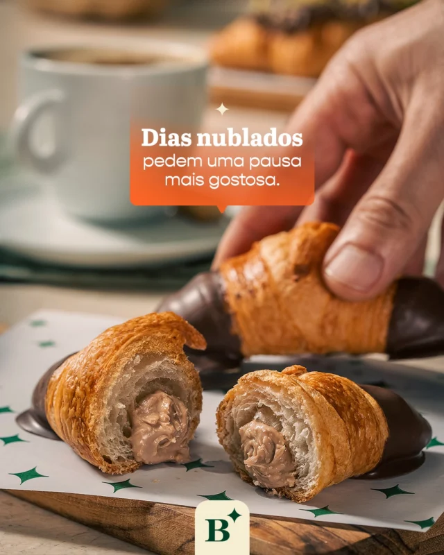 Chuva lá fora. Croissant e café do lado de dentro.

Tem dias que combinam com uma pausa mais quentinha, sem pressa e com aquele sabor que deixa a rotina um pouco mais gostosa.

#Benjamin #BenjaminAPadaria #Croissant #Café #PadariaSP