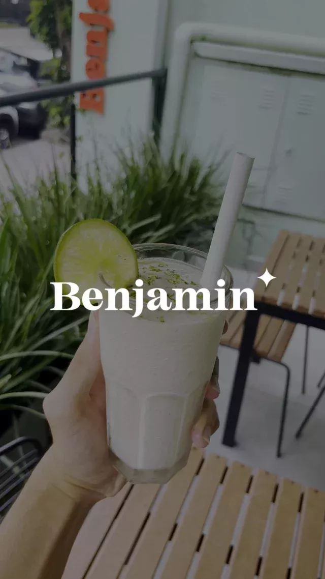 Tá calor? Aqui vai uma solução: Shake de creme de limão, geladinho, cremoso e com aquele toque especial da Benjamin. 

Perfeito para matar a sede e adoçar o dia! 😋

#benjaminpadaria #padariasp #saopaulo #cafedamanha #brunch #shake #verão #limão